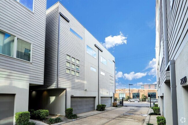 Building Photo - 2356 Commerce St Rental