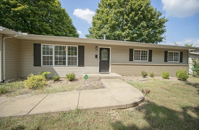 Photo - Privacy Fenced, 3 bed 3 bath in South Spri...