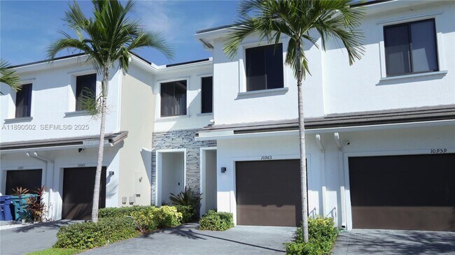 Photo - 10963 SW 233rd St