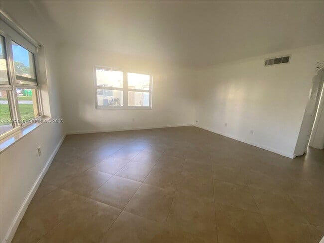 Photo - 3670 SW 60th Ave Unit 2