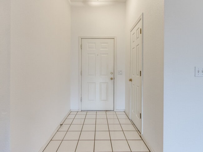 Photo - 1717 Foxfire Rd