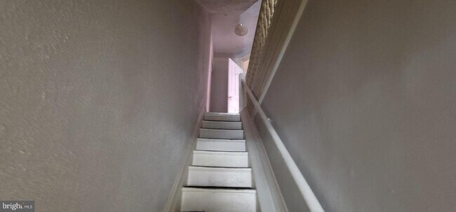 Photo - 136 Elm St