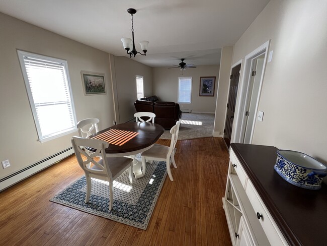 Photo - 329 Turner St