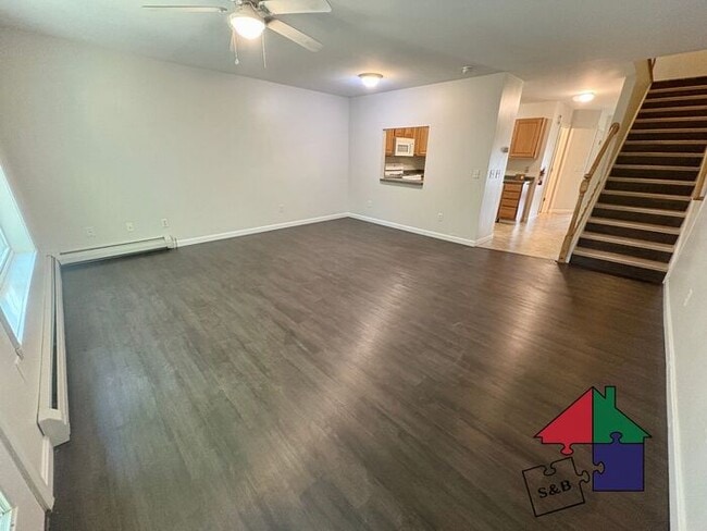 Photo - Beautiful Milton 2 Bedroom - Attached Garage!