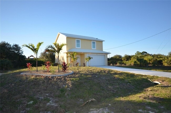 Photo - 272 Pelton Cir