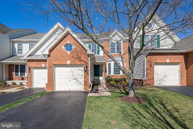 Photo - 5610 Wheelwright Way Townhome