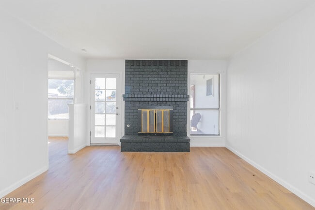 Photo - 11240 Warcloud Ave