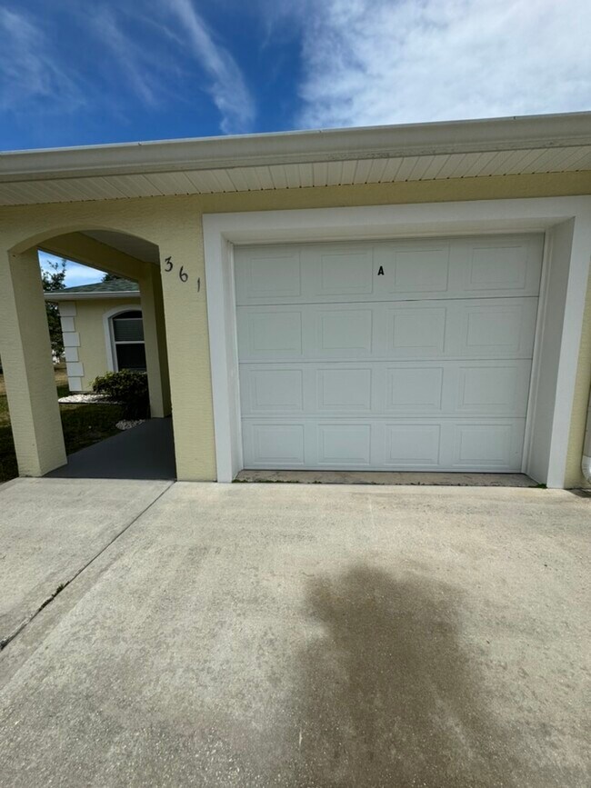 361 Del Monte Rd Townhome Townhome Rental in Sebastian FL