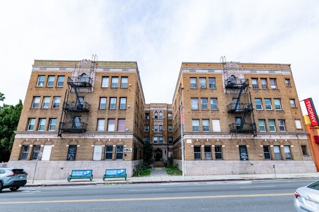 Photo - Urban Living at its Best