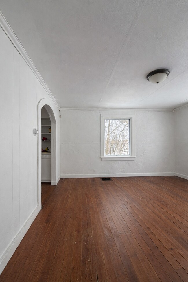 Photo - 1231 Bundy Ave