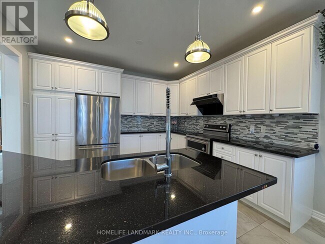 Photo - 13 Woodway Ln