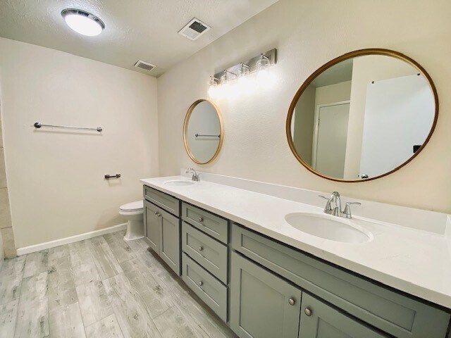 Photo - 5218 Beaverbrook Dr