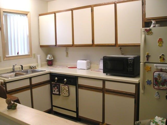 Photo - Pine Manor Townhouses