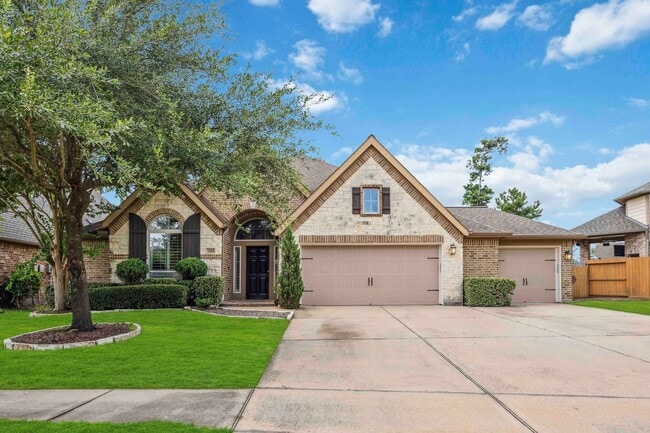 Photo - Beautifully maintained 4-beds, 3-bath, 3 c...