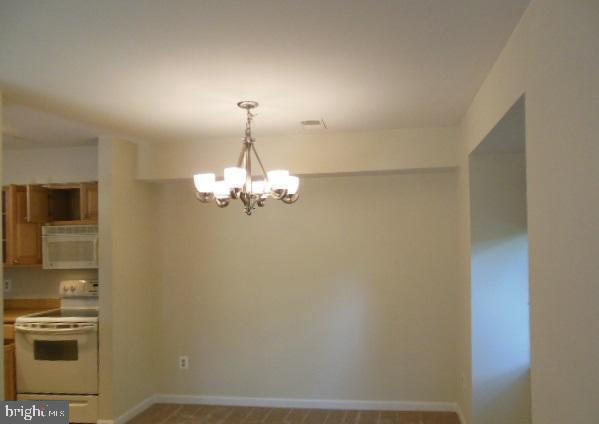 Photo - Bright Condo Living in Prime Fairfax Location Unit 474