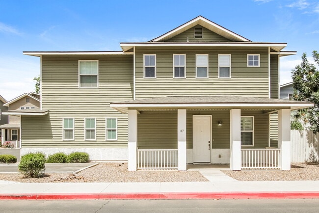 Building Photo - 3218 W Glendale Ave