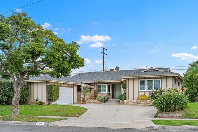 Building Photo - 6204 S Corning Ave