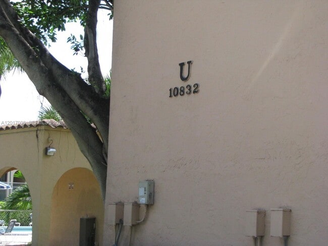 Photo - 10832 N Kendall Dr Unit U11