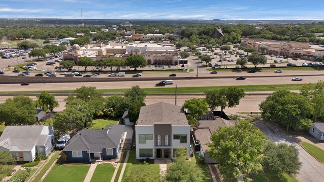 Photo - 4633 Calmont Ave