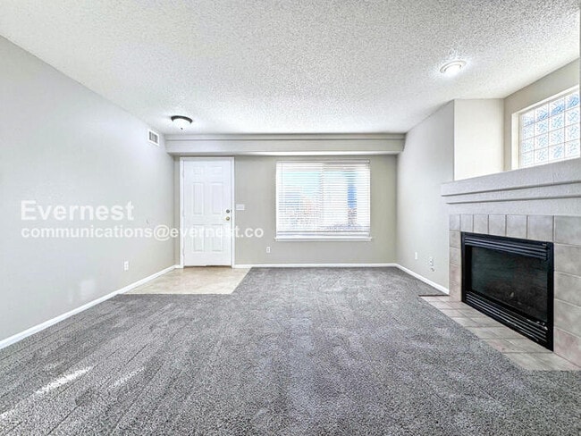 Photo - 4079 Perth St