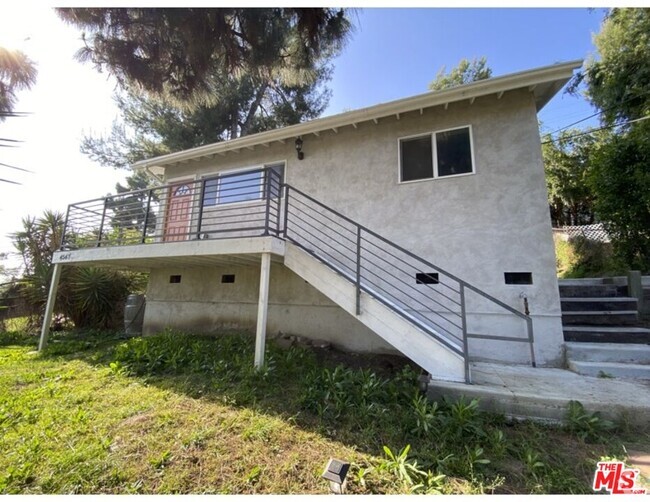 Building Photo - 4567 Yellowstone St Rental