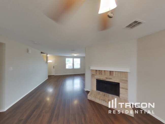 Photo - 960 Stone Chapel Way