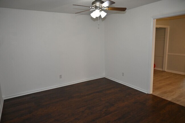 Photo - 2031 Wellborn Dr