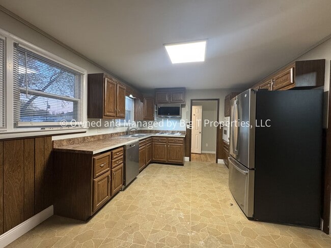 Photo - Cute ranch house with huge fenced yard