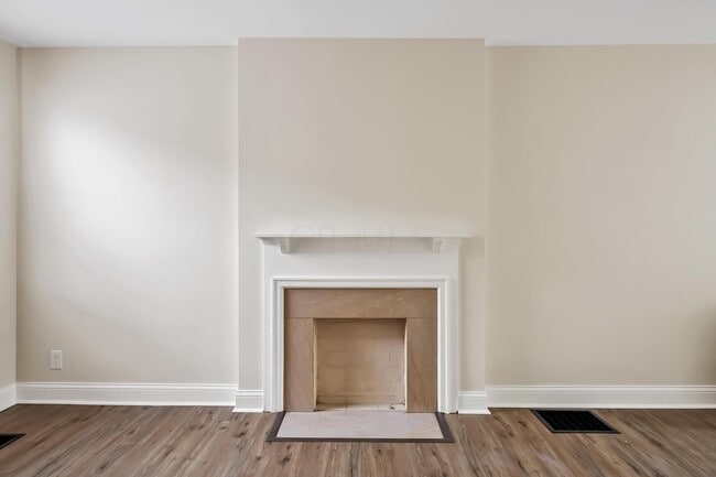 Photo - 109 E Arcadia Ave