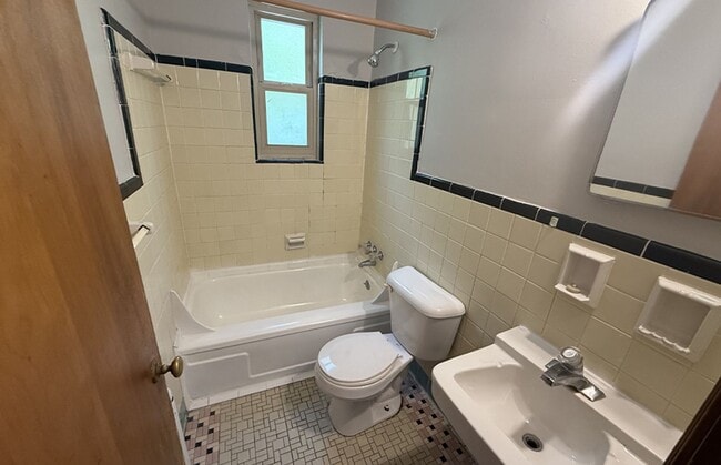 Photo - 362 Probasco St Unit 362-I