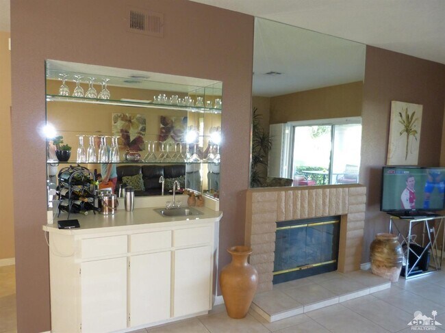 221 Vista Royale Cir E