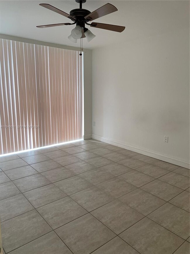 Photo - 1200 NE Miami Gardens Dr Unit 718W