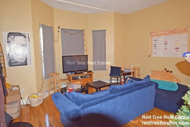 Photo - 21 Highgate St