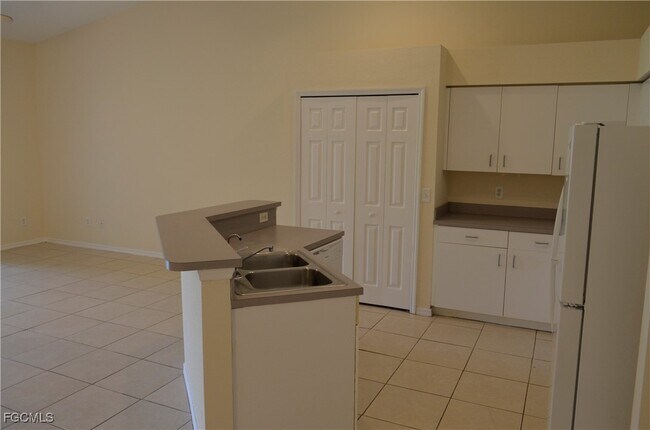 Photo - 1325 SE 8th Ave