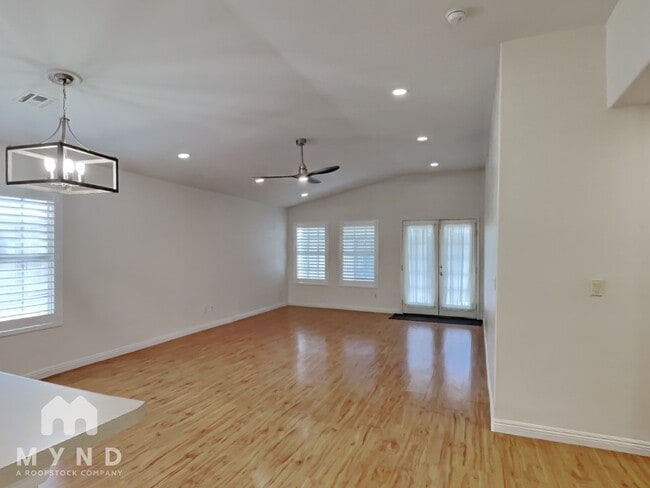 Photo - 5429 Sweet Shade St