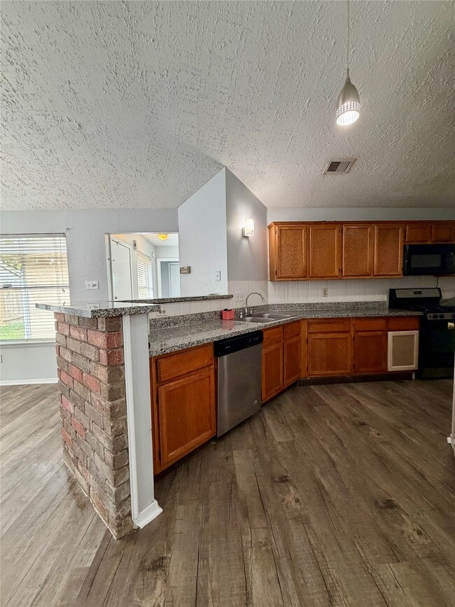 Photo - 7111 Golden Dale Ct