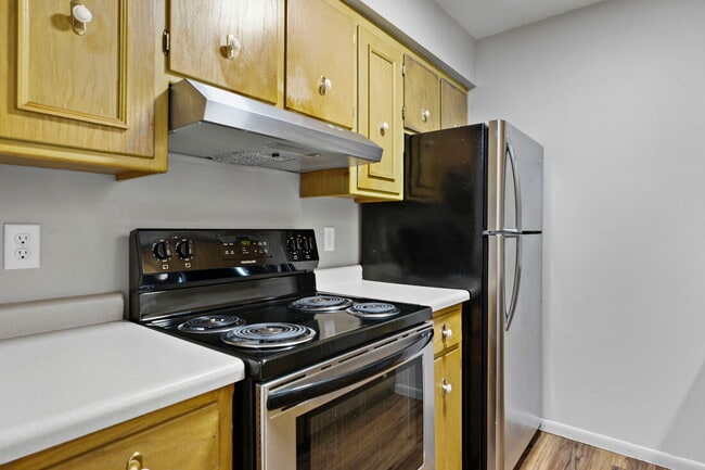 Photo - 5006 Whitcomb Dr Unit 5006-8