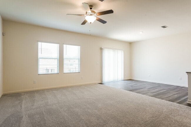 Photo - 752 Shepard Rock Dr