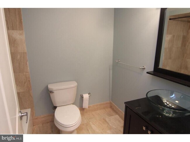 Photo - 1905 Kimball St