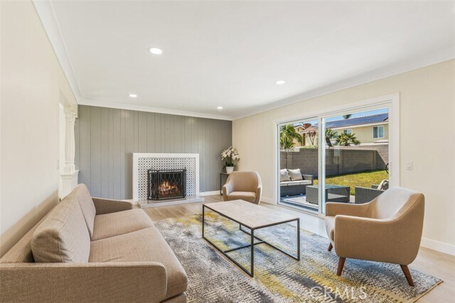 Photo - 9429 Jasmine Ave