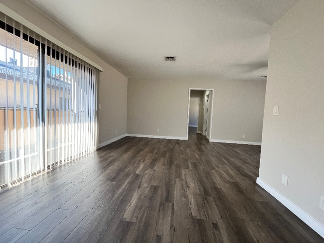 Photo - 507 E Cedar Ave Unit 209