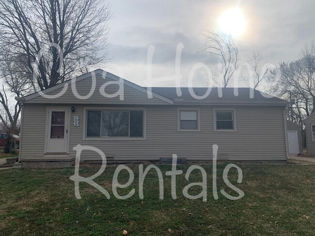 Building Photo - Derby Kansas