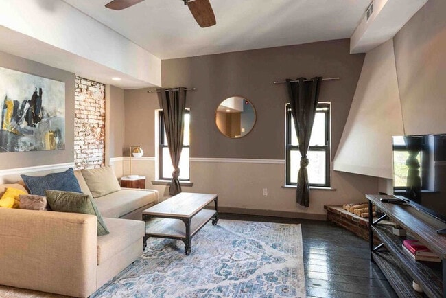 Photo - 1136 Rodman St Unidad ID1314941P