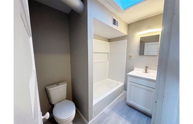 Photo - 2831-2833 Glendora Avenue Unit 2831-01