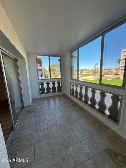 Building Photo - 7950 E Camelback Rd Unit 212