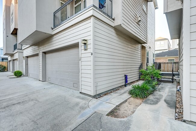 Photo - 1325 W 24th St Unit D