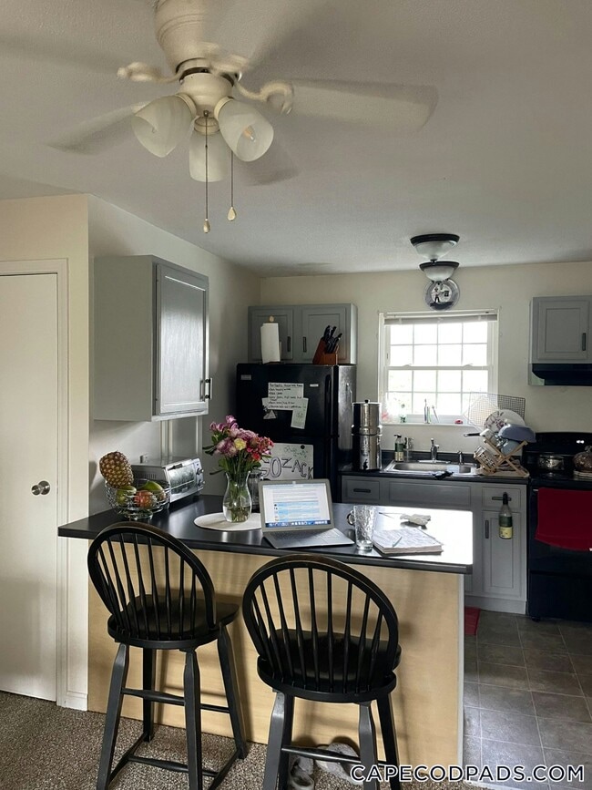 Photo - 21 Thomas Ave Unit 4