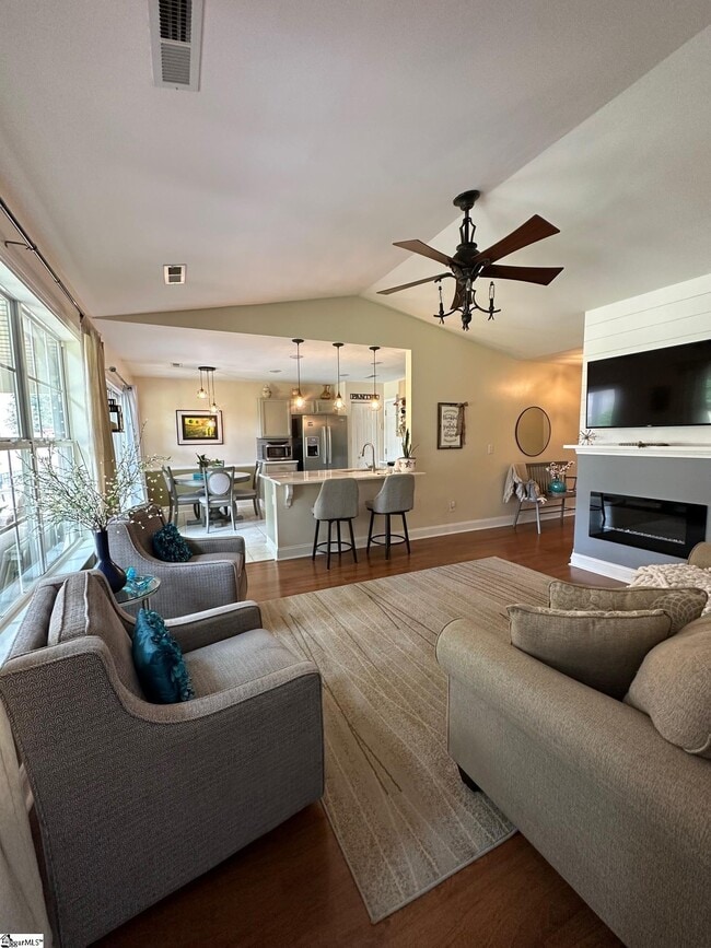 Photo - 103 Reedy River Way