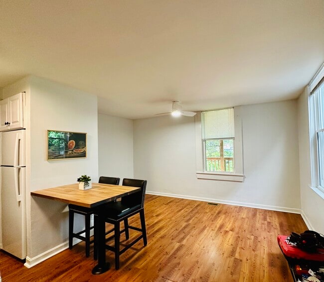 Building Photo - 982 Hatch St Unit #2 Rental