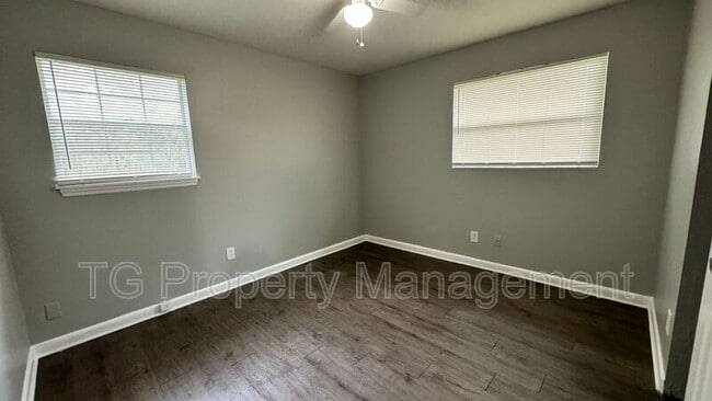 Photo - 6947 Clovis Rd